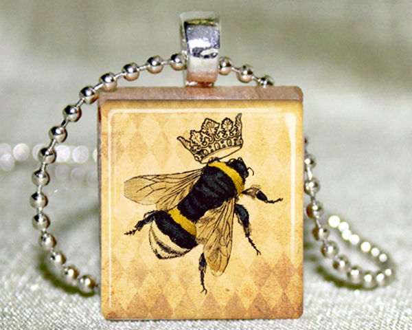 Queen Bee Scrabble Pendant with Necklace and Matching Gift Tin
